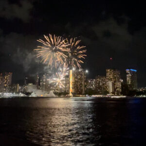 waikiki friday fireworks cruise